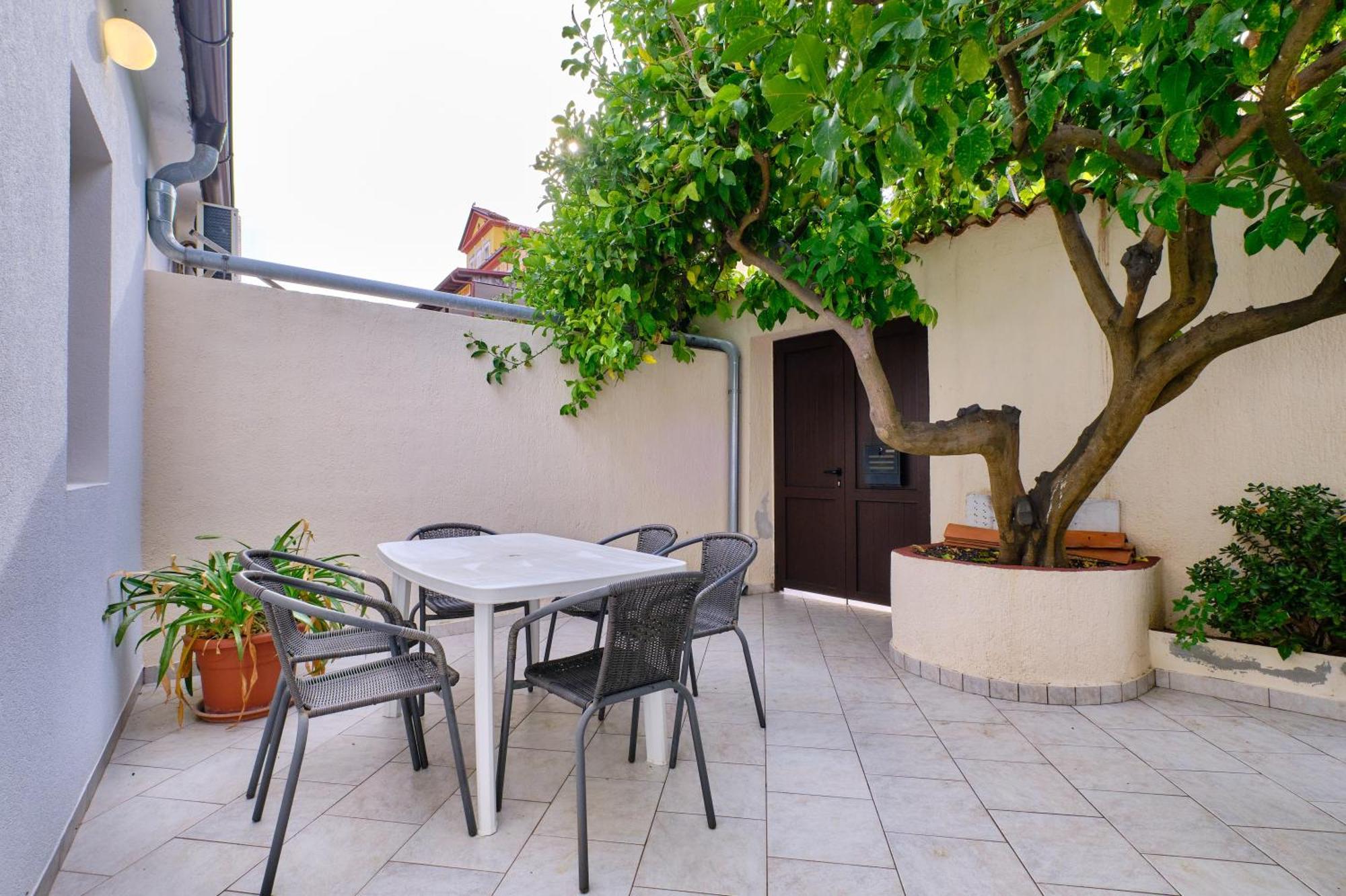 Apartments Antonella Veli Lošinj Екстериор снимка